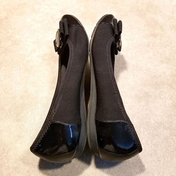 Anne Klein Sport Womens Amuzement Size 7.5 Black Textile Slip On Ballet Flats - Picture 8 of 10